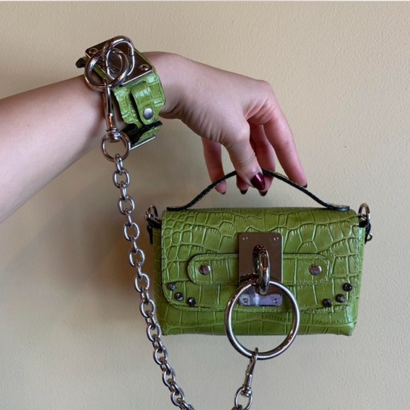 Green Zana Bayne Cuff - Picture 1 of 3